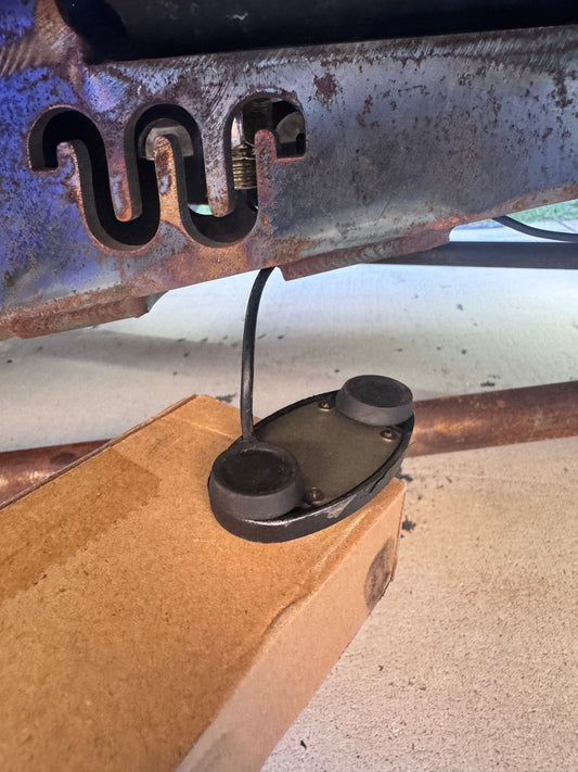 Universal Magnetic Rock Light Mounts – Pair (2 Magnets) | 14lb Holding Force